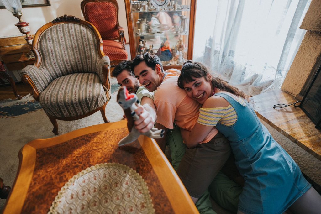 Zavr&scaron;eno snimanje kratkog filma &bdquo;Vreme zajednice&ldquo; sa Jasnom Đuričić u jednoj od uloga