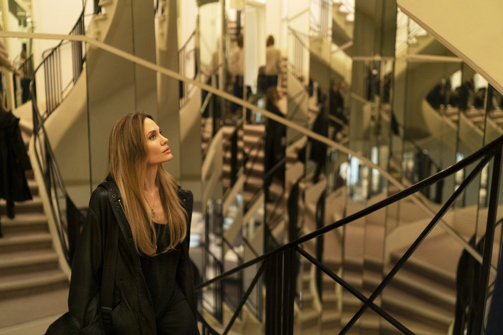 Novi film autorke Alis Vinokur &bdquo;Couture&ldquo; sa Anđelinom Džoli u glavnoj ulozi ekskluzivno u bioskopima 8. marta, u redovnoj distribuciji od 12. marta