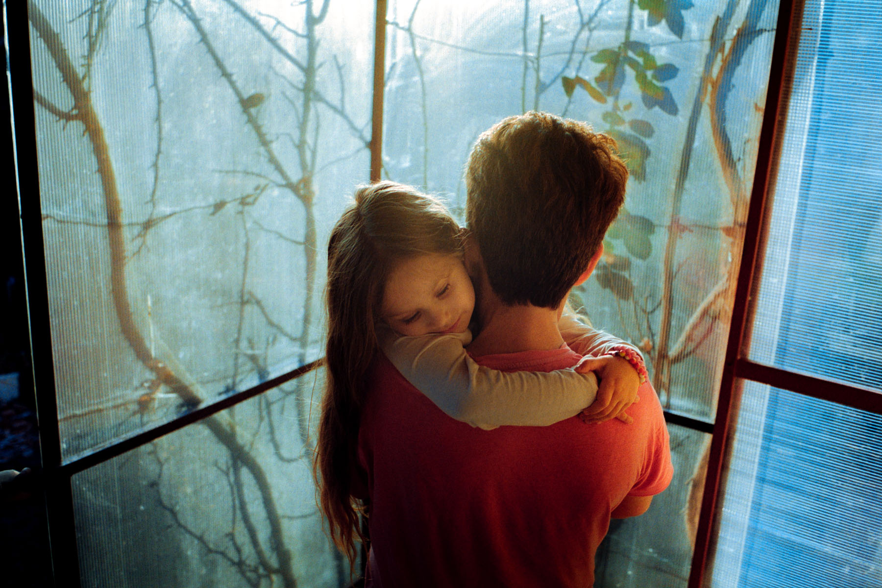 Vođenje kroz izložbu „Porodica vetra“ Stefana Đorđevića i specijalna projekcija filma „Vetre, pričaj sa mnom“ u Kulturnom centru Beograda